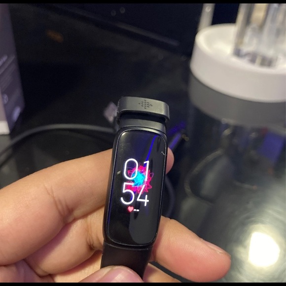 Fit bit - Picture 3 of 4